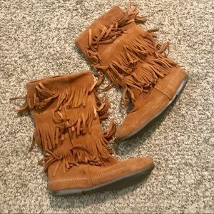 Minnetonka Brown Fringe Boots